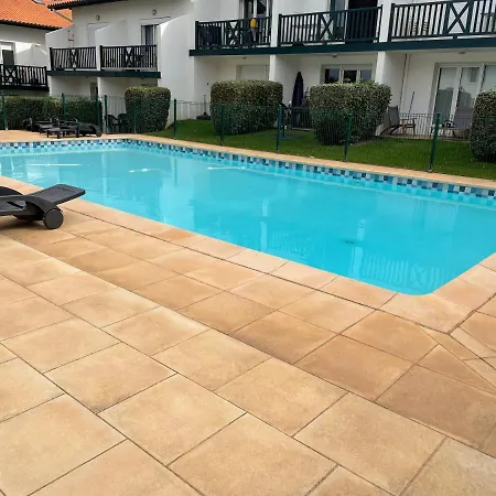 Studio Coquet à 900m De La Plage, Parking Gratuit. Appartement